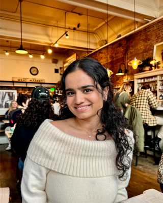 Portrait of peer advisor Raghavi